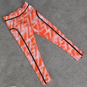 Zumba Fitness Vibrant Orange piped Leggings